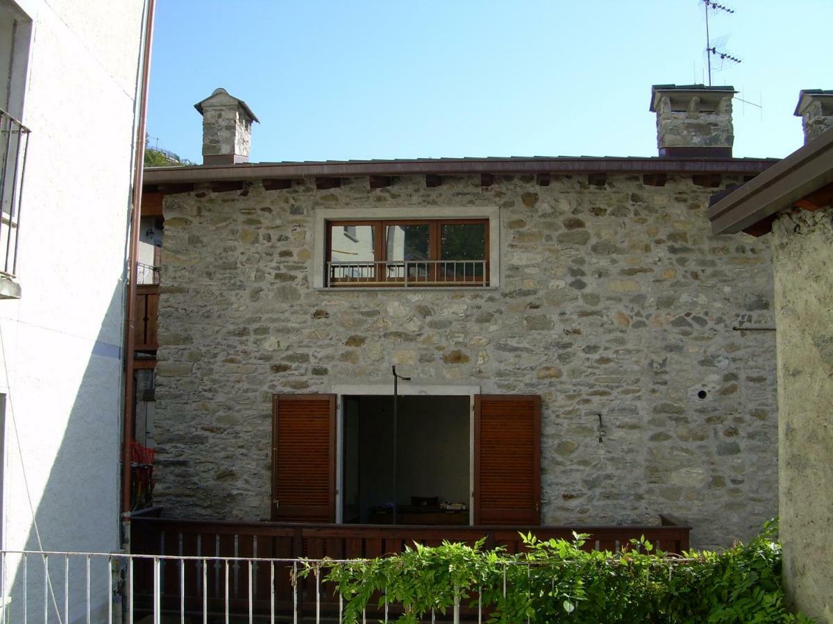 Residenza Antica Corte Villa Picta Buglio in Monte Exterior foto